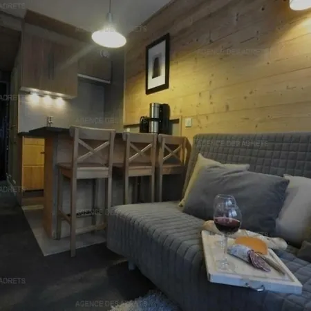 Apartment Lauzieres *